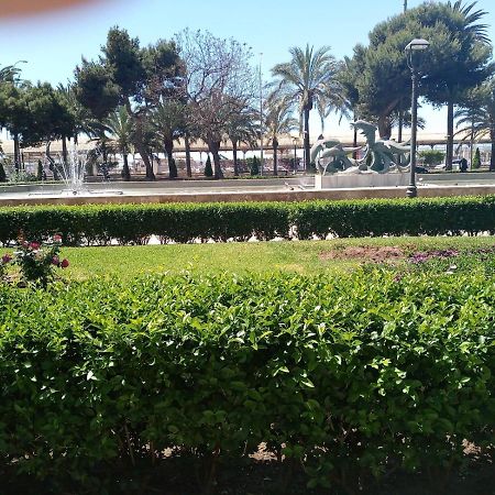 Espectacular Vivienda Junto A La Playa Y Paseo Maritimo En Almería Exteriör bild